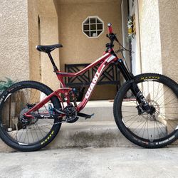 Giant Trance Mountain Bike - Large