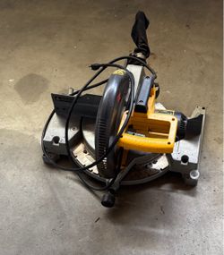 DeWalt Miter Saw