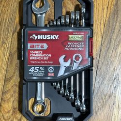 Husky 10 piece combination wrench set SAE (BRAND NEW!!)