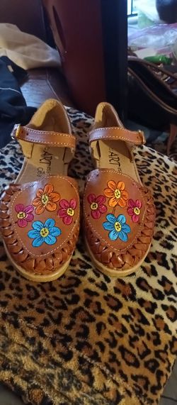 Ladies Flowered Mexican Sandals
