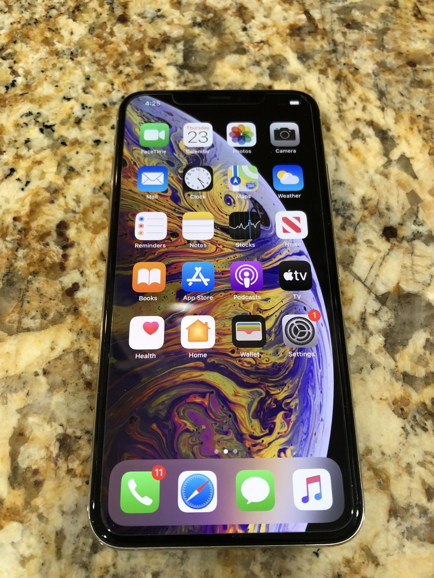 iPhone XS MAX 64gb Unlocked