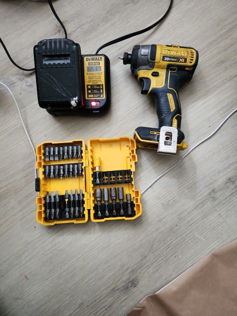 Dewalt Xr Drill With Charger And Bits