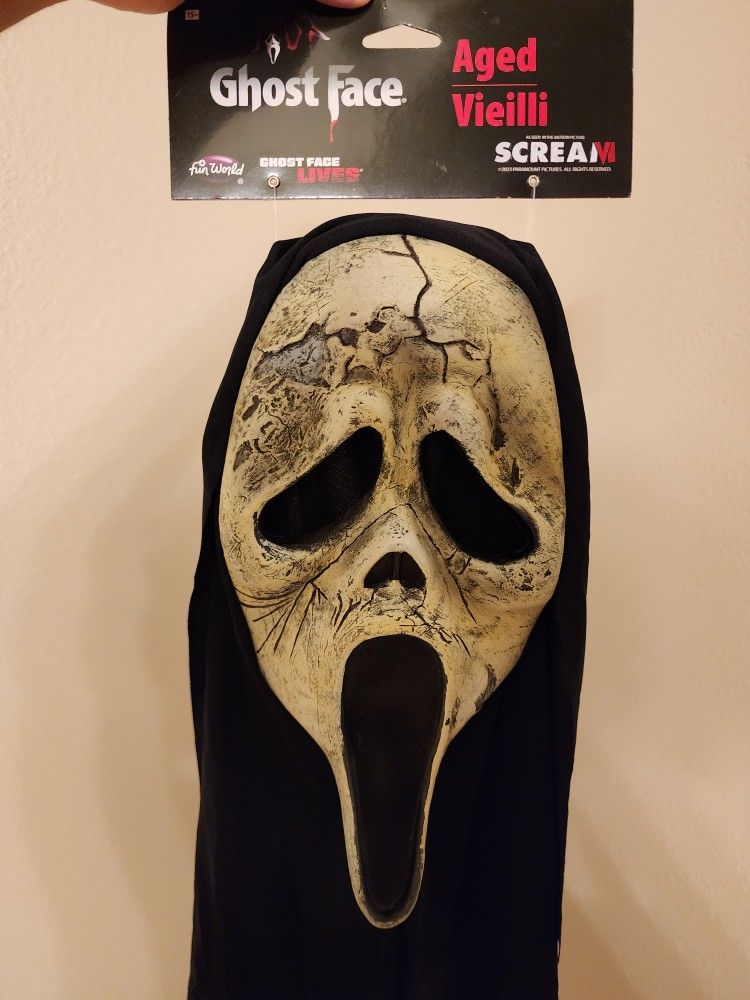 Scream 6 ghost face mask “aged” funworld