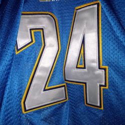 CHARGERS NFL FOOTBALL 🏈 TEAM JERSEY! only $80! Betta Hurry 😉😁😉 