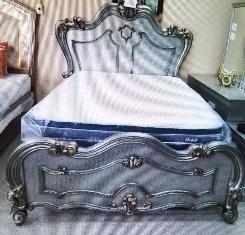New   Queen Size Bed Sample Flor Only $349 