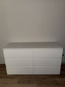 Cloths cabinet