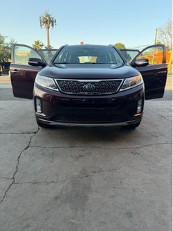 Kia Sorento clean Title great Condition Vehicle 6 Seated