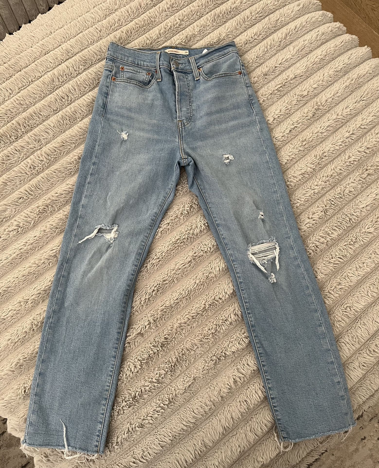 Levi's Wedgie Straight Faded High Rise Jeans 67th Ave & Thunderbird 
