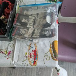 WARofWARCRAFT ResidentEvilBonesMagicCards 