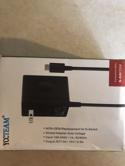 Adapter auto voltage