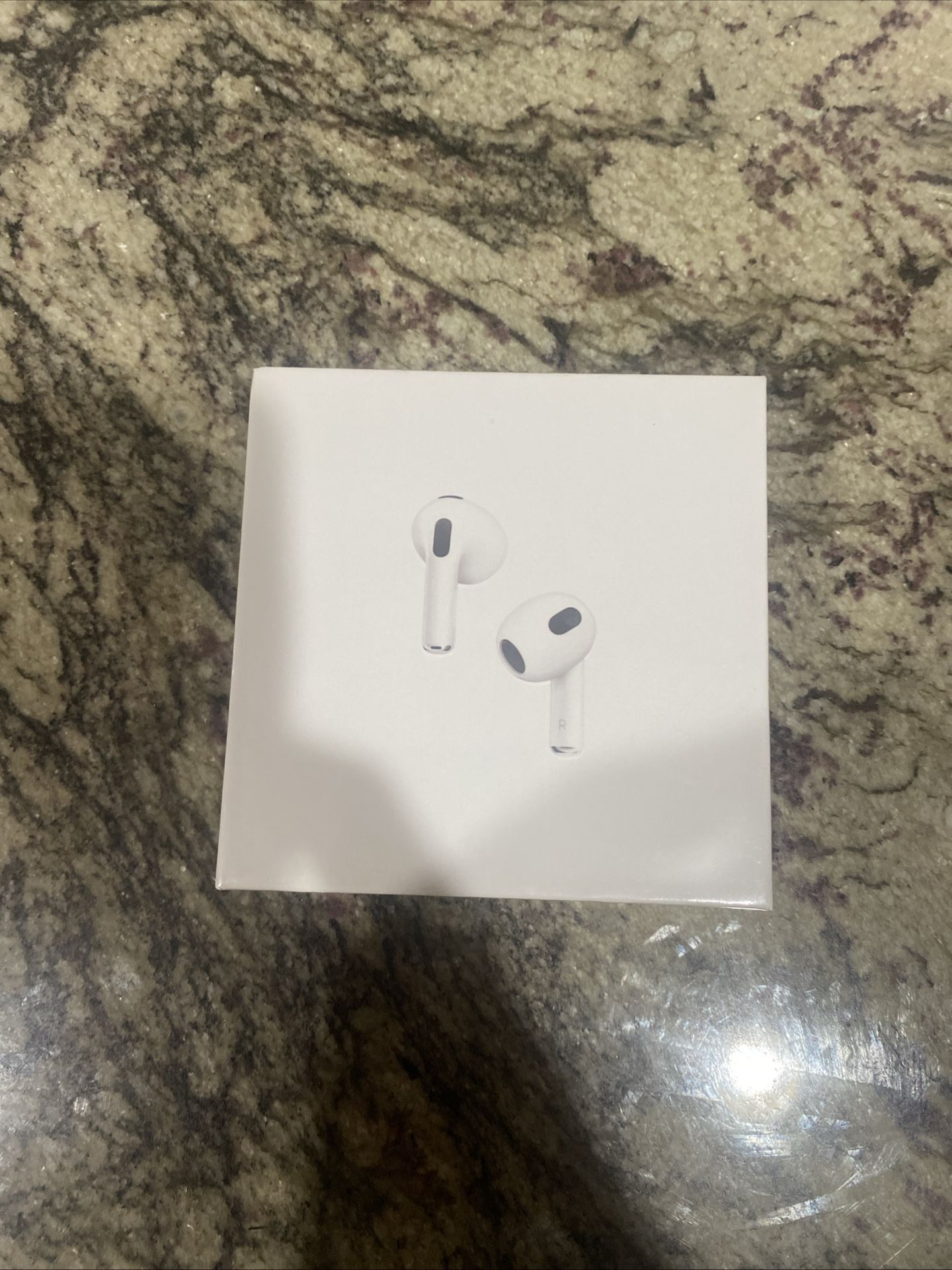 AirPods