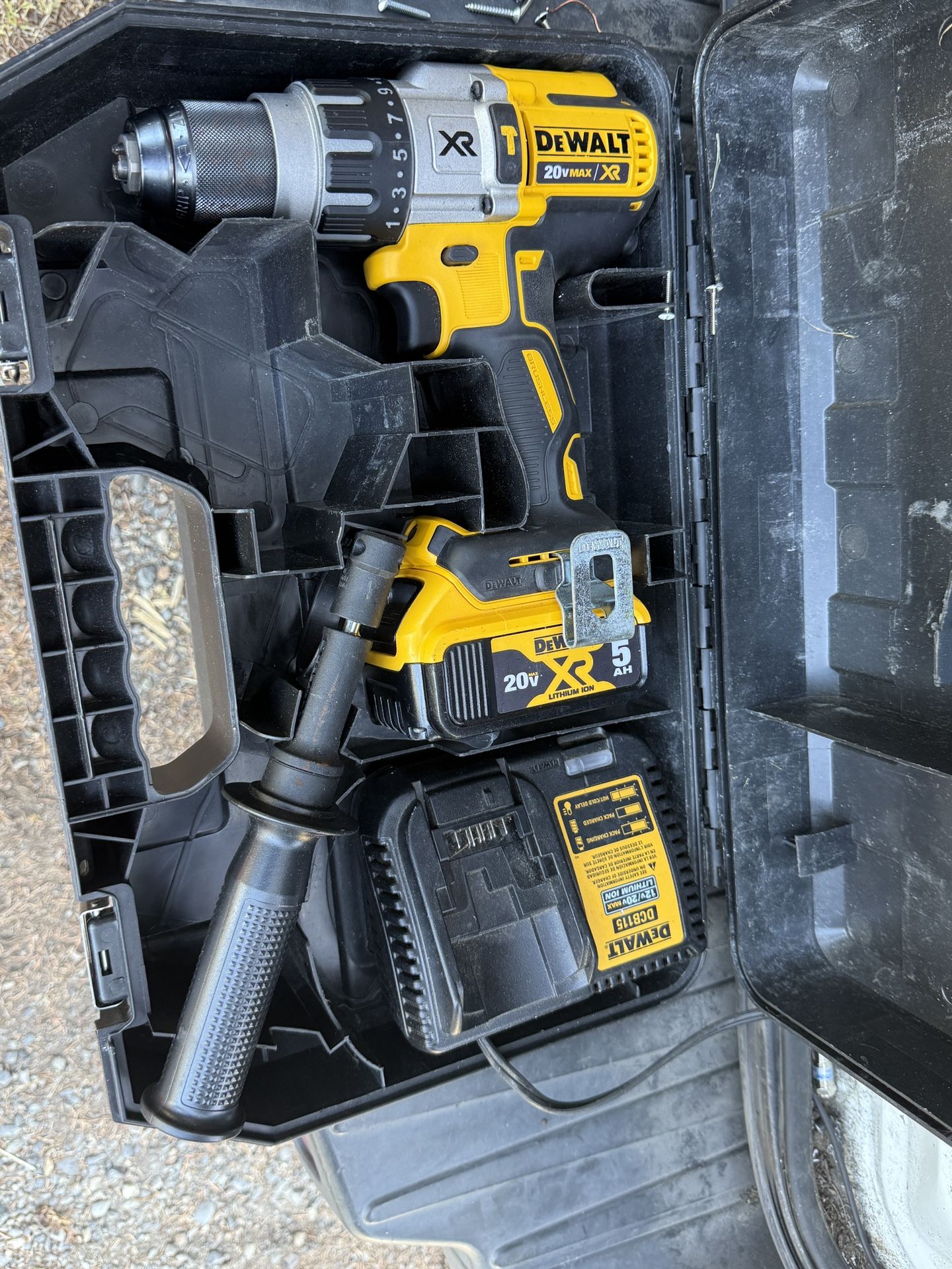 DEWALT 20V MAX XR Hammer Drill Kit