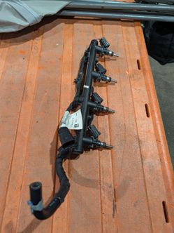 2019 Audi-Fuel Rail with Injectors and Wiring Harness