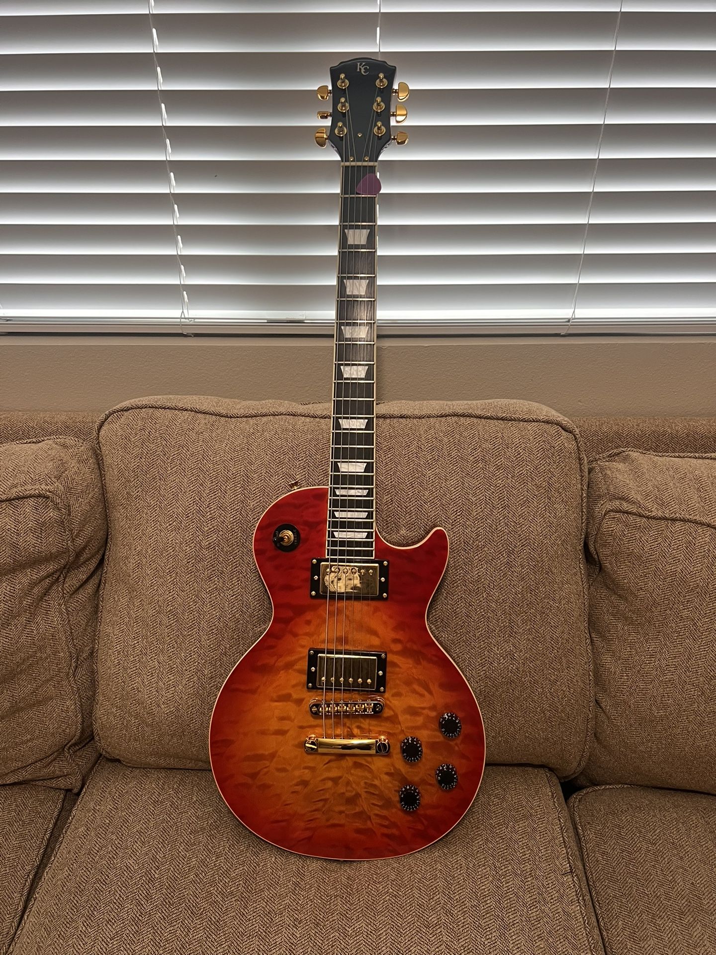 Les Paul Guitar KC Brand