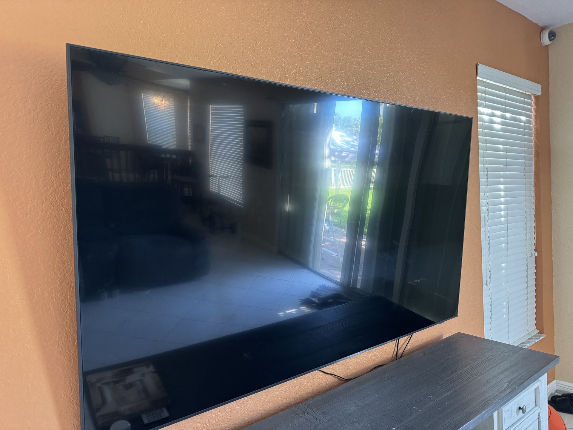 Samsung QLED 85 Inch