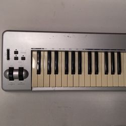 Used M-Audio Keystation 88ES MIDI Controller