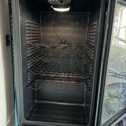 Drink/ Wine Fridge