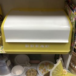 Liston-Ware Bread Box