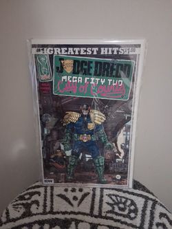 Judge Dredd Mega-City Two City of Courts #1 & #5 Comics