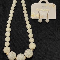 White Pearl Necklace And Earrings Set