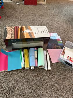 Cricut Maker Bundle with Vinyl and Supplies