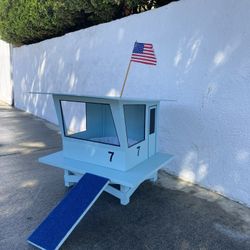 Lifeguard Tower Pet House Cat Or Small Dog Bed