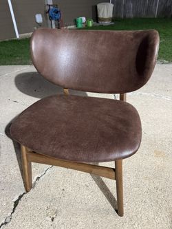 Modern Accent Chair 