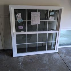 Double Hung Window With Full Screen   New!!