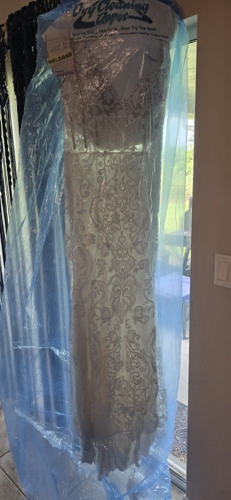 VERA WANG Signature Collection WEDDING dress