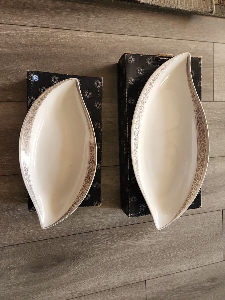 Porcelain Serving Dish. Food, Fruits Etc...
