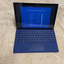 Microsoft Surface Pro 4,  i5, 8GB Bundle 