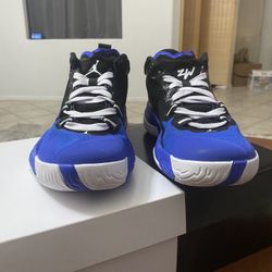 Jordan Zion 1 (GS) Basketball Shoes. Size 6Y