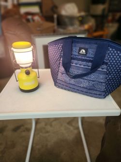 Gently Used Coleman Lantern & Igloo Cooler Bag Both in Great Condition