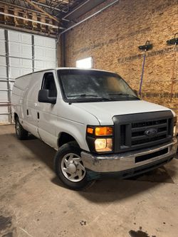 2012 Ford E-150