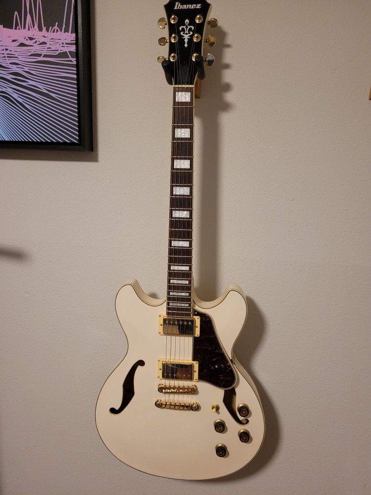 Ibanez Artcore With Hard Case