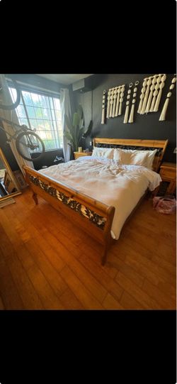 Cali king bedroom set