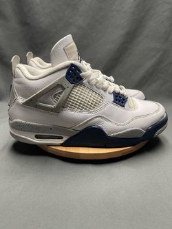 Men’s Jordan 4 Retro Mid Midnight Navy - Size 8.5M
