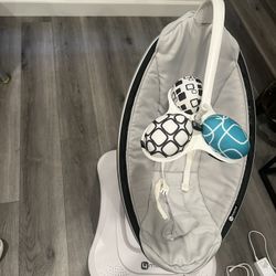 4moms MamaRoo Multi-Motion Baby Swing