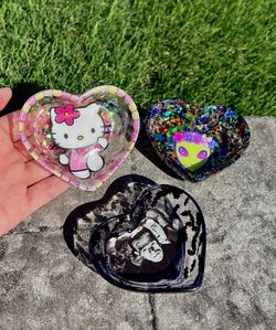 CUSTOM MADE RING HOLDERS