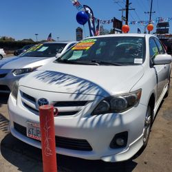 🌵🌵🌵2011 Toyota Corolla 🌵🌵🌵 Air Tires