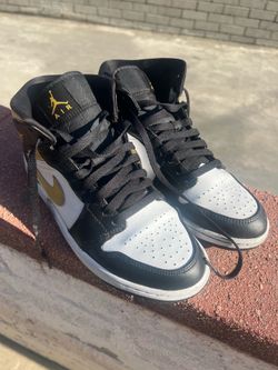 Nike Air Jordan 1 Mid Black University Gold Shoes