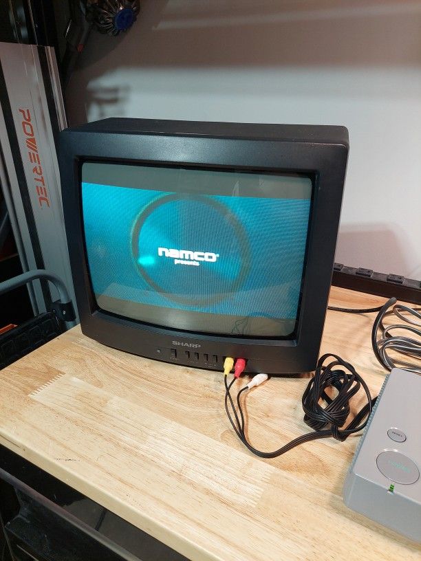 Sharp 13" CRT Tube Television TV 13n-m100b Retro Gaming