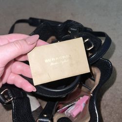 Burberry purse 