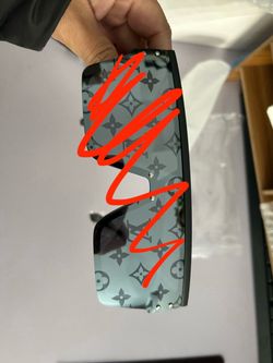 Lv glasses