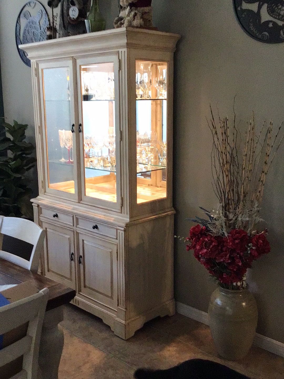 Liz Claiborne Hutch