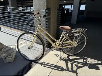 Schwinn Hybrid Cruiser Bike