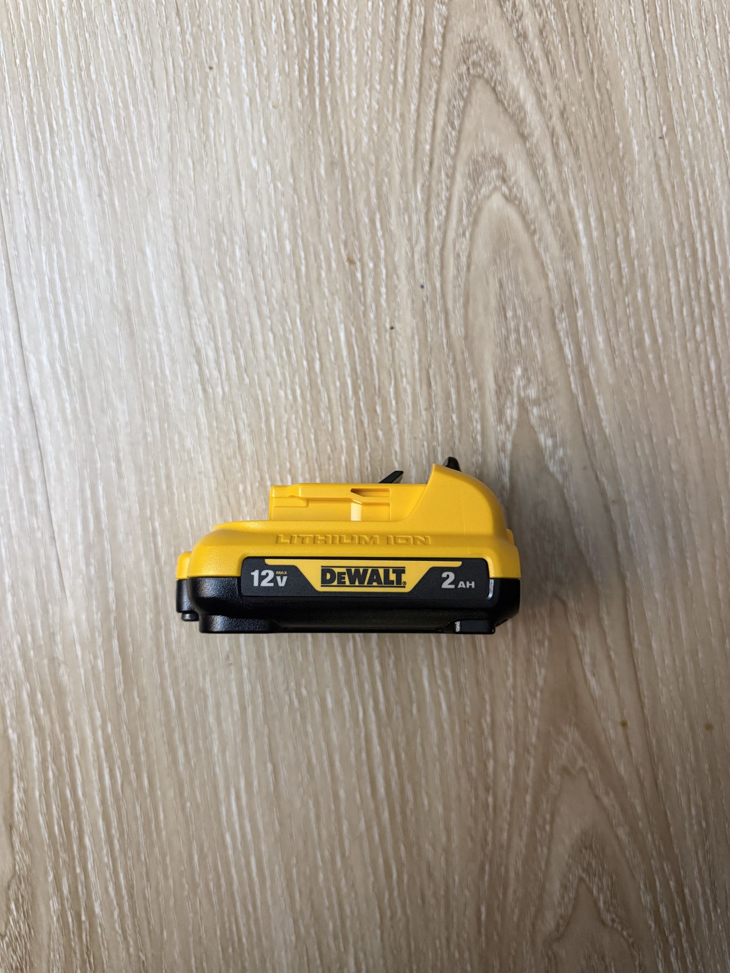Dewalt 12volt 2Ah battery