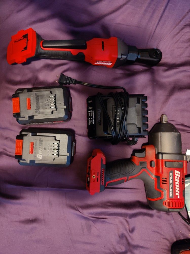 Bauer 1/2-in Impact Gun And 3/8 Drive Side Ratchet