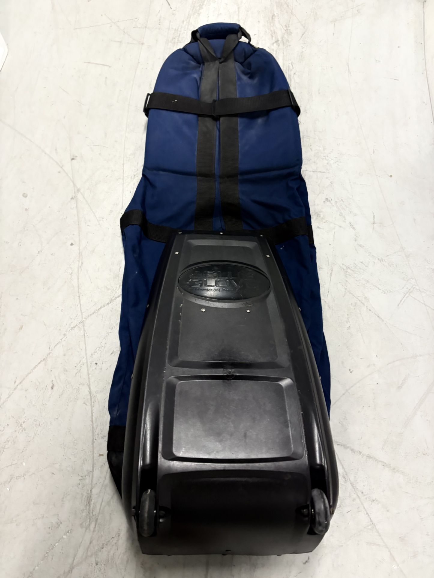 The Club Glove Burst Proof WWheels Travel Golf Bag Cover Cordura Nylon Blue Still has tags never used or once or twice Siting in storage Has signs o