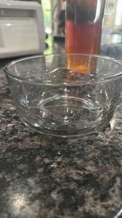 Princess House Fantasia clear crystal bowl $10